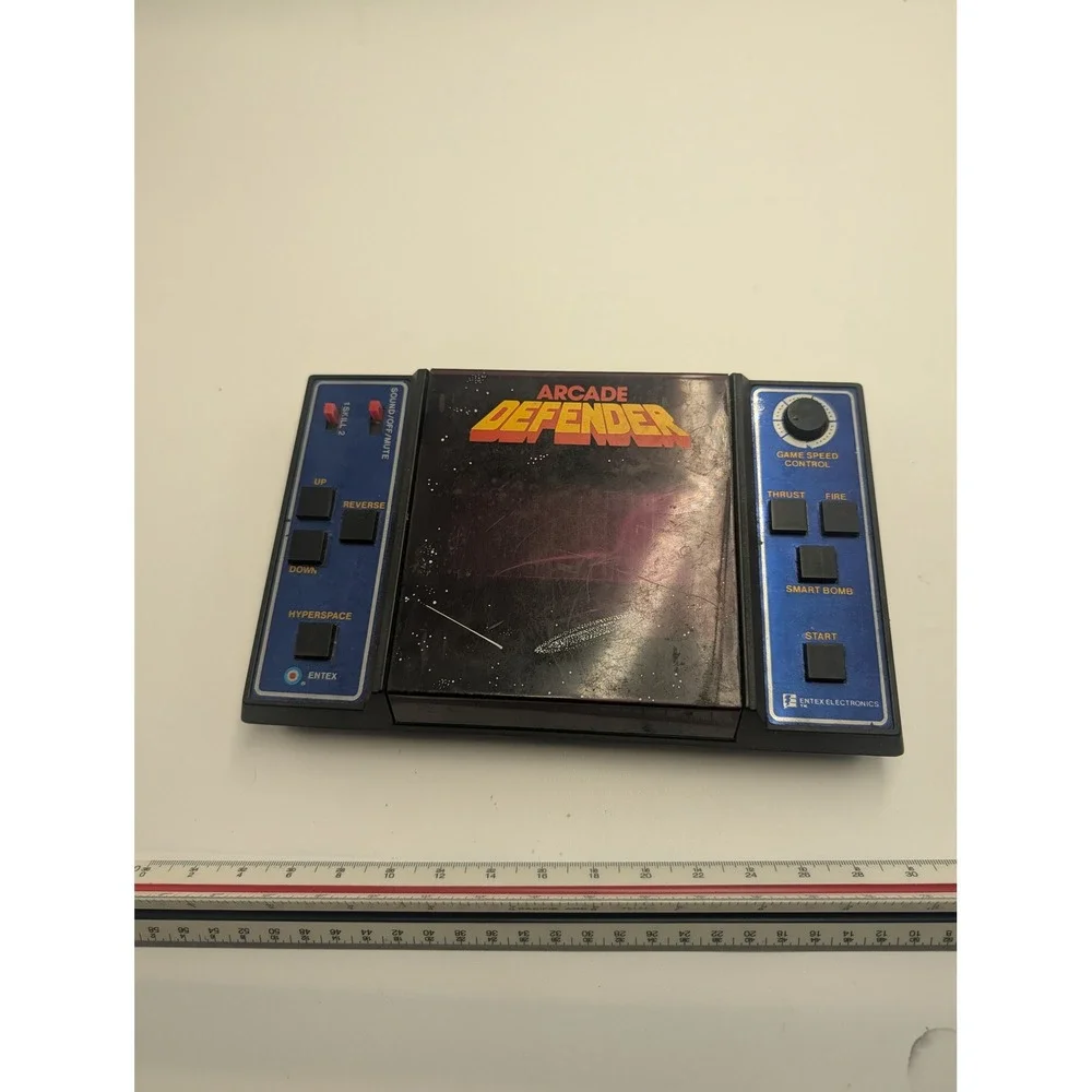 Vintage 1982 Entex Arcade Defender Handheld Electronic Game Tabletop Retro VFD